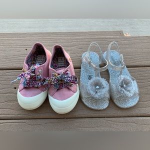 Girl shoes 9.5